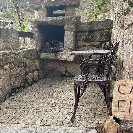 Farm stay Aldeia De Pontes - *
