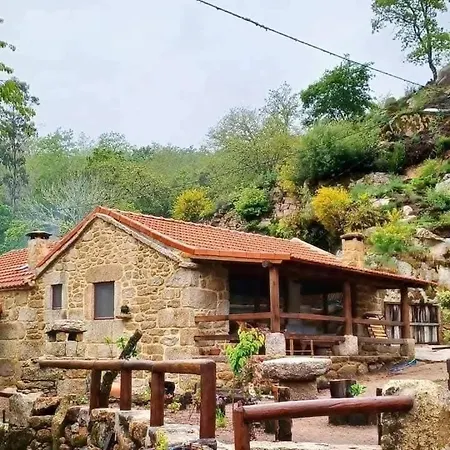 Gospodarstwo agroturystyczne Aldeia De Pontes - Castro Laboreiro