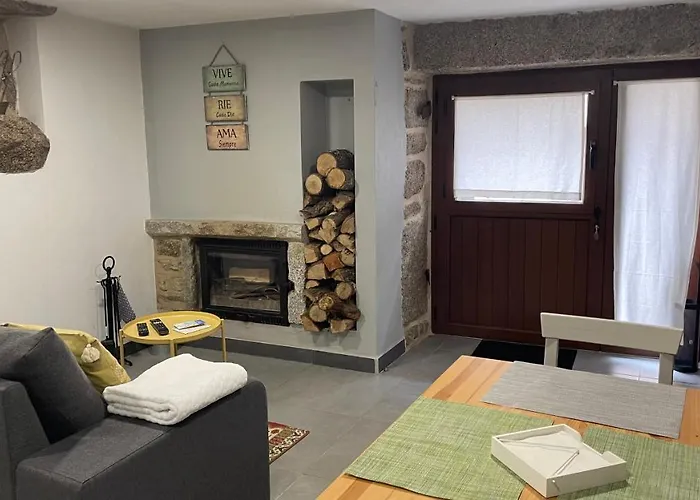 Aldeia De Pontes - *