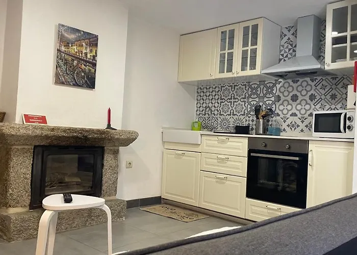 Aldeia De Pontes - *