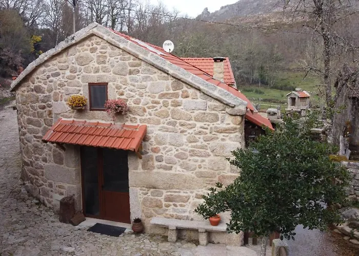 Gospodarstwo agroturystyczne Aldeia De Pontes - *